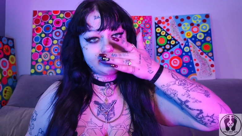 All You Can Fetish: Nos fetiš Deedeelove gotická kráska