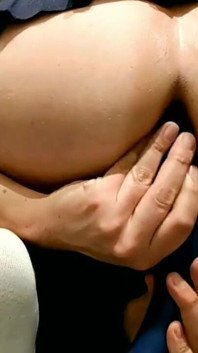 Impressionante Sissygasm por um grande consolo xtreme