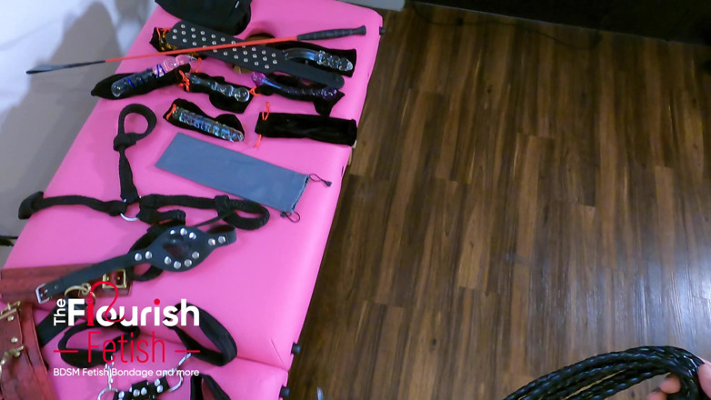 The Flourish XXX: Gehorsamsbank, BDSM-Disziplin an asiatischen amateur