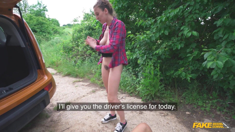 Fake Driving School: Kauf mir einen Kaffee und fick mich