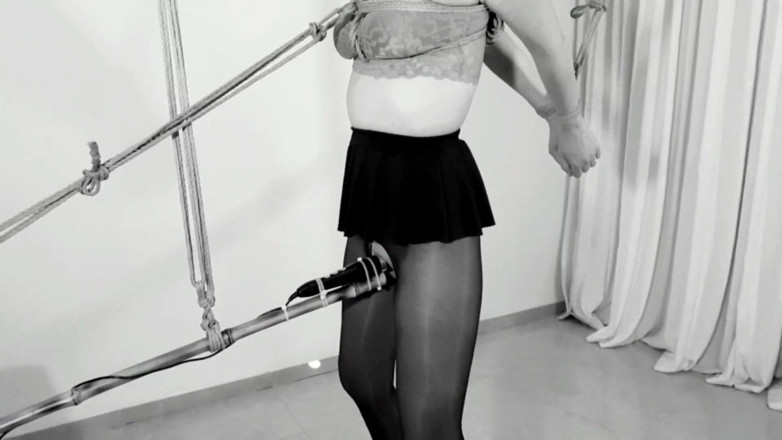 Bdsmlovers91: 거유 아빠 - 롤러스케이트 본디지 트레이닝: 서 있는 오르가즘 Bdsmlovers91
