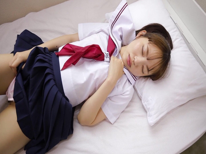 CherryBONBON: Skirt Tease. Quiet Girl Reveals Her Irresistible Side!