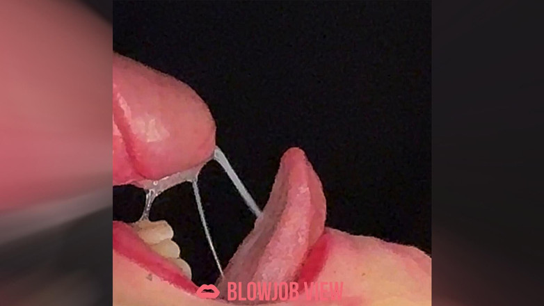 BlowjobView: Ella chupa y lame mi polla y me corro dentro...