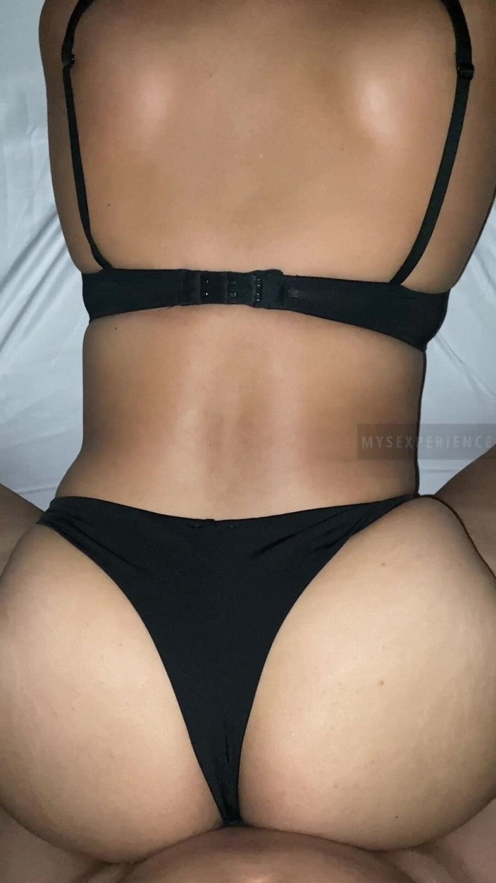 Mysexperience21: Levrette, ma femme asiatique sexy