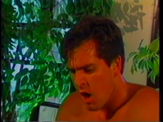 Old Good Porn: Ragazzo con un cazzo grosso riceve un pompino da una...