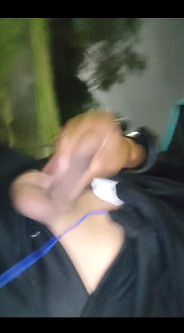 AlexAlejandro13: Aku suka banget muncrat sampai banjir sperma, waktu aku lagi...
