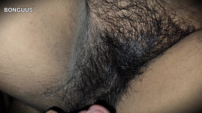 Riya Bonguus: Desi tante teilt bett, wenn ehemann nicht zu hause ist,...