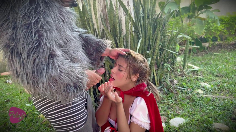 Pelaje mix: Le petit chaperon rouge s’est perdu dans les bois et...