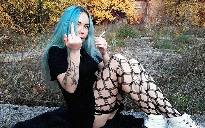 Blowjobs Alice: 爱丽丝素人色情片的粗暴性爱合集