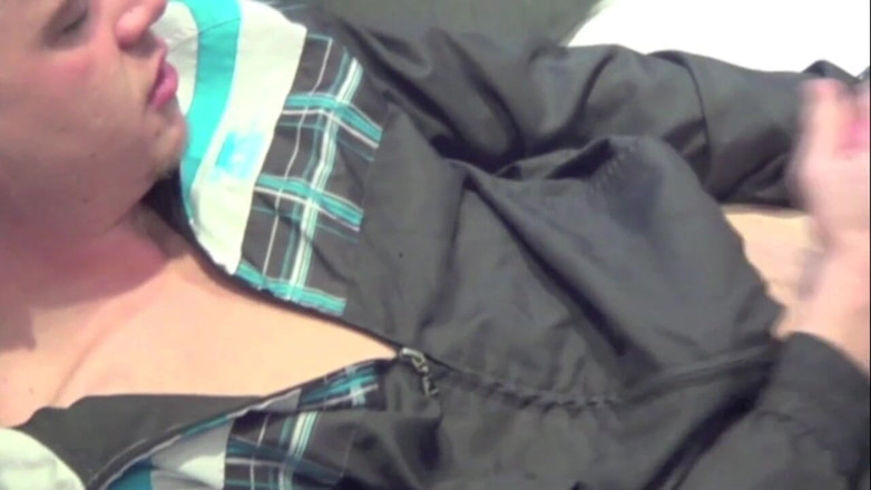 Gaybareback: Gej w joggingu jebanie dby arab z xxl kutas