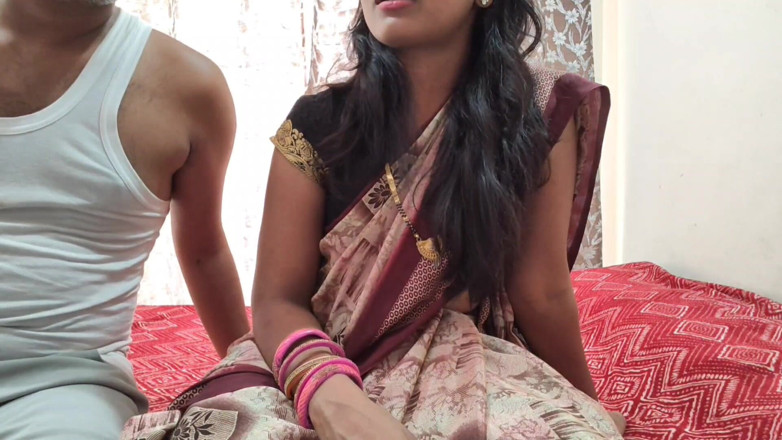 Mumbai Ashu: Desi bhabhi masturbierte den schwanz ihres liebhabers und fickte seine...