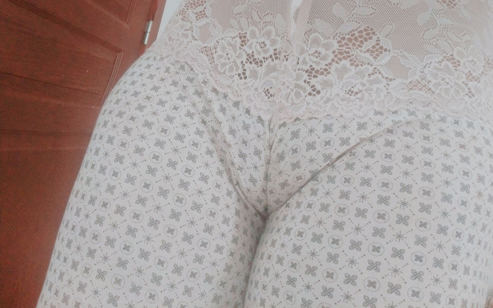 Hajarsexy: Masturbacja w rajstopach