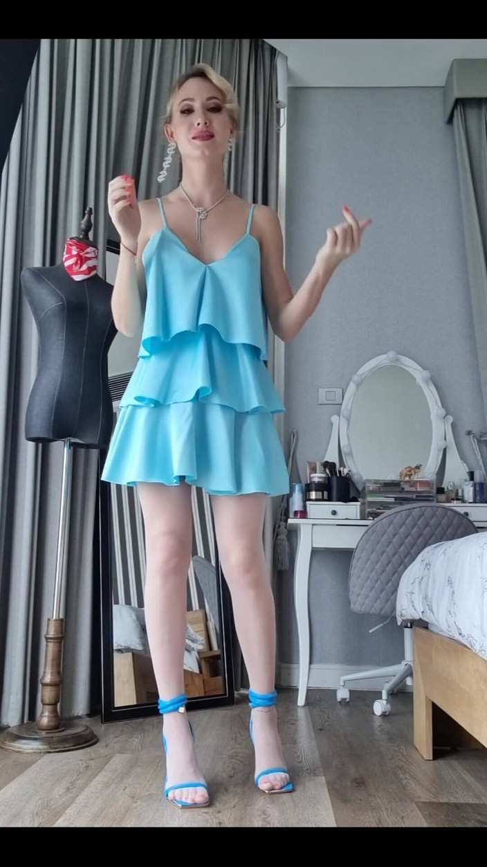Angel The Dreamgirl: Robe bleue