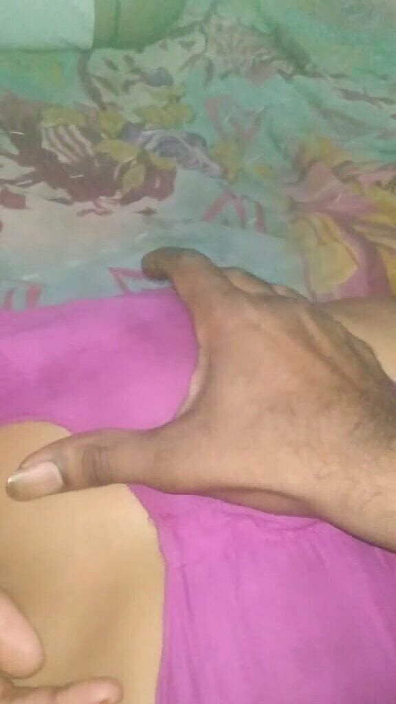 Sexyboy1: Urutan buah dada teman wanita desi yang cantik
