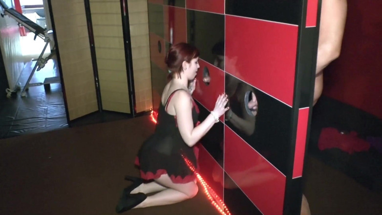 Pinkzilla Media: Cora Pearl - första gången i gloryhole