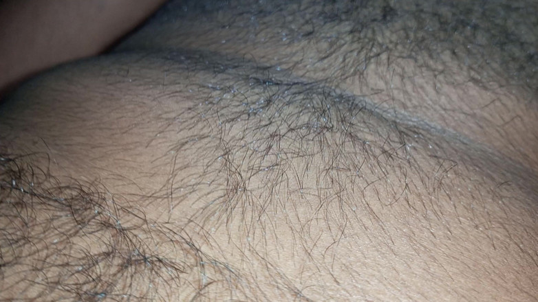 Sweet Indian cock: Zakar hitam besar India saya melancap dengan menjilat