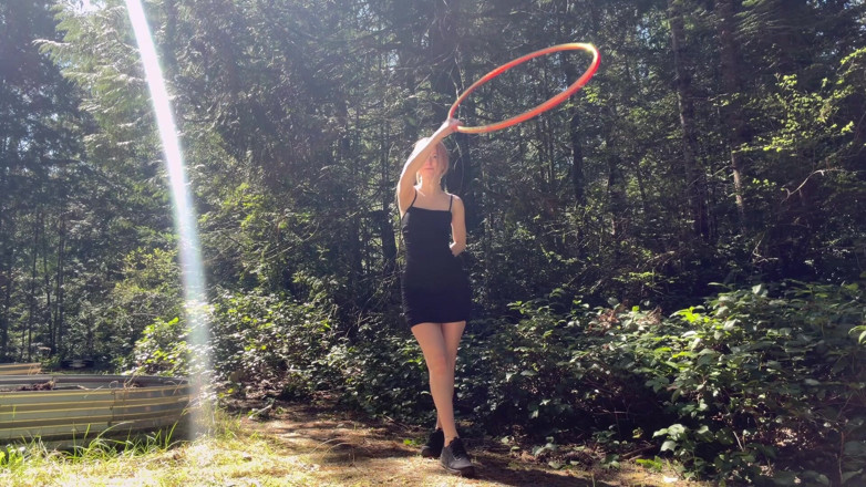 Destination Kat: Hula hoop und flash