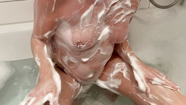 Jenny-Cum84: Săpun cu mine!