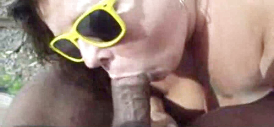 Porn Rap Star: Sucer une bite par la piste