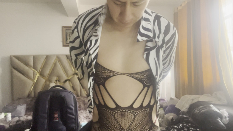 BECKY CROSS: 从男孩到娘娘腔 - 第1部分：我的转型和第一步