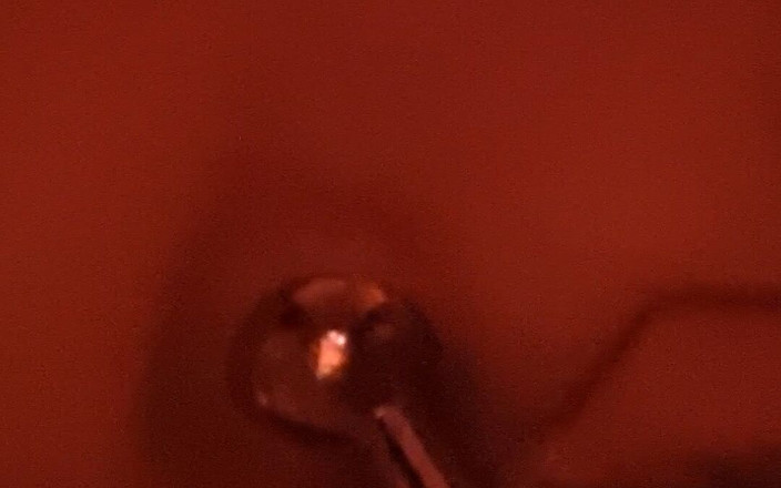 Number F 19: Pariendo un buttplug