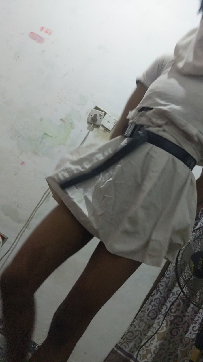 Muskbe11:  LadyBoy Akinny Type