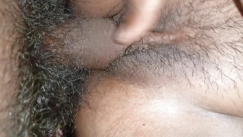 Desi Bhabhi 01: Meu amigo meia-irmã fodendo vídeo