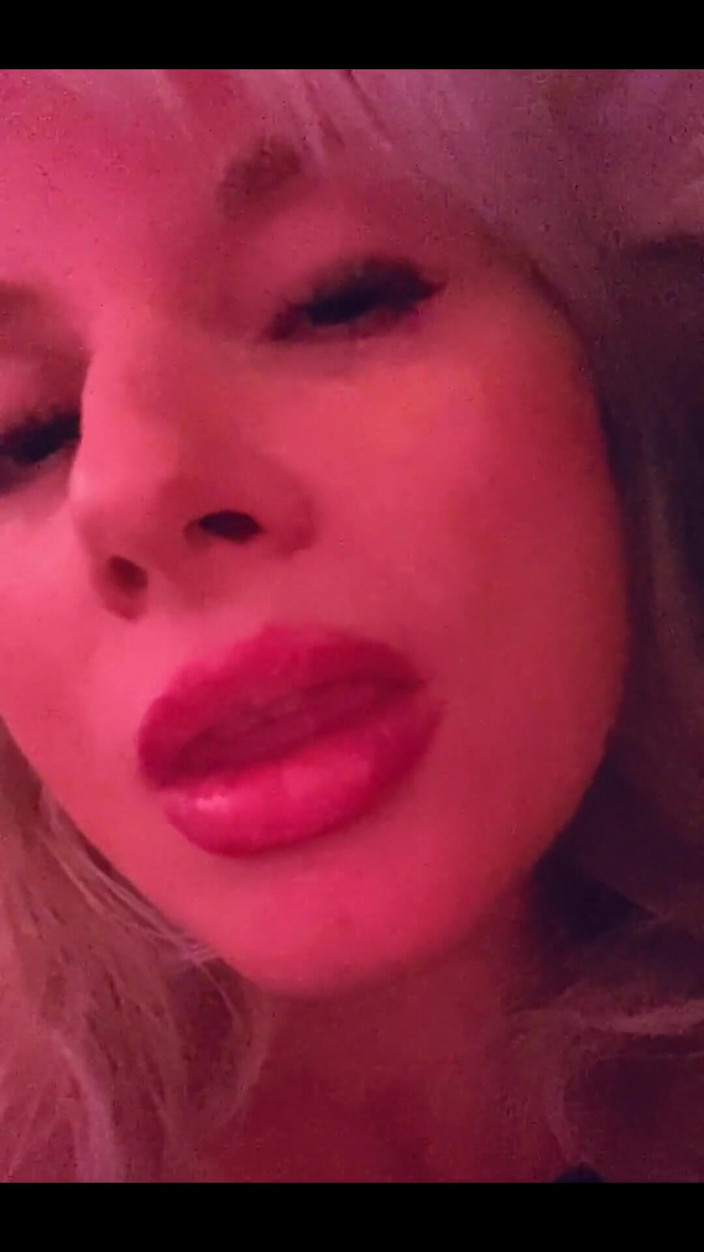 PaintedRose Taboo Femdom Fetish MILF: Kamera volá dnes večer