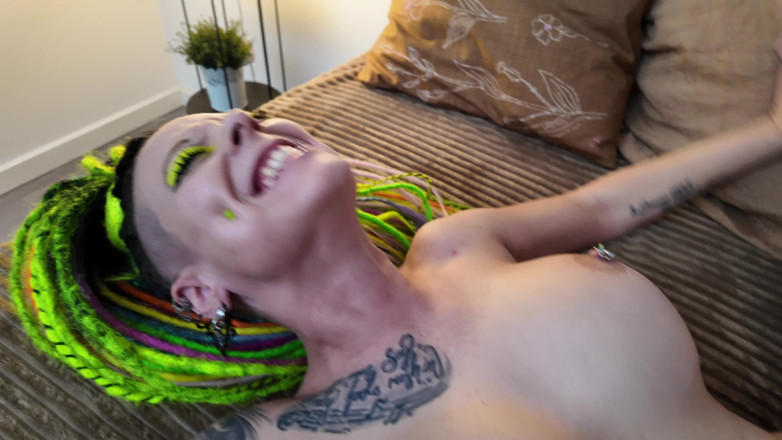 Domina Dark: Domina dark fickt nicht ihre stieftochter