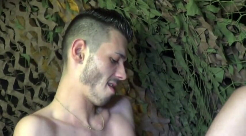 Gaybareback: Кремпай без презерватива іспанським топ-хлопцем