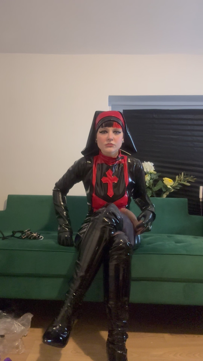 Bigtiddygoth: Séduction silencieuse : deviens ma salope tapette enfermée, pas de son