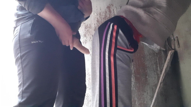 Lesbian-illusion: mainne apne parosi ko hastamaithun karte hue pakra aur nakli...