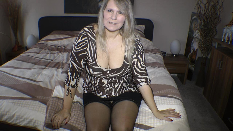 SweetSusi: Meine Behaarte Fotze