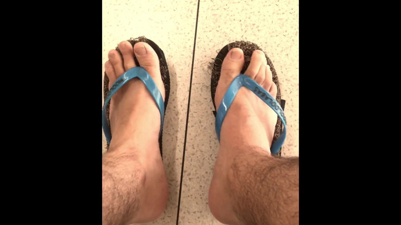 Manlyfoot: 내 발 상의를 과시하고 싶은 플립플롭 - 발