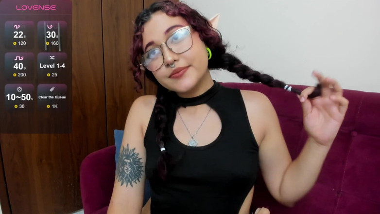 Deifilia Breener: aproveite meu corpo e me fode sem parar latina elf