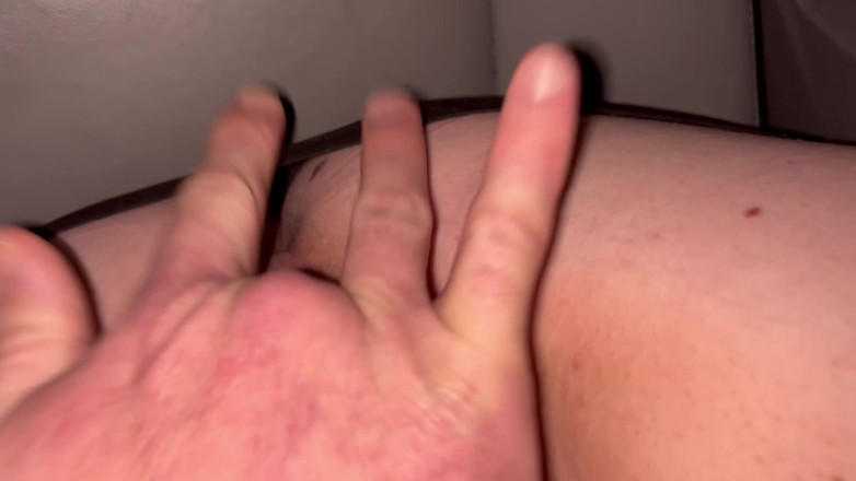 SwallowMyHubby: 집에 오기까지 기다릴 수 없었어