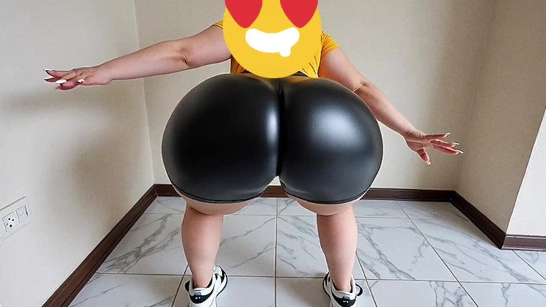 Xprohibidox1: Lihat celana dalam thong cantik wanita berpantat besar ini!