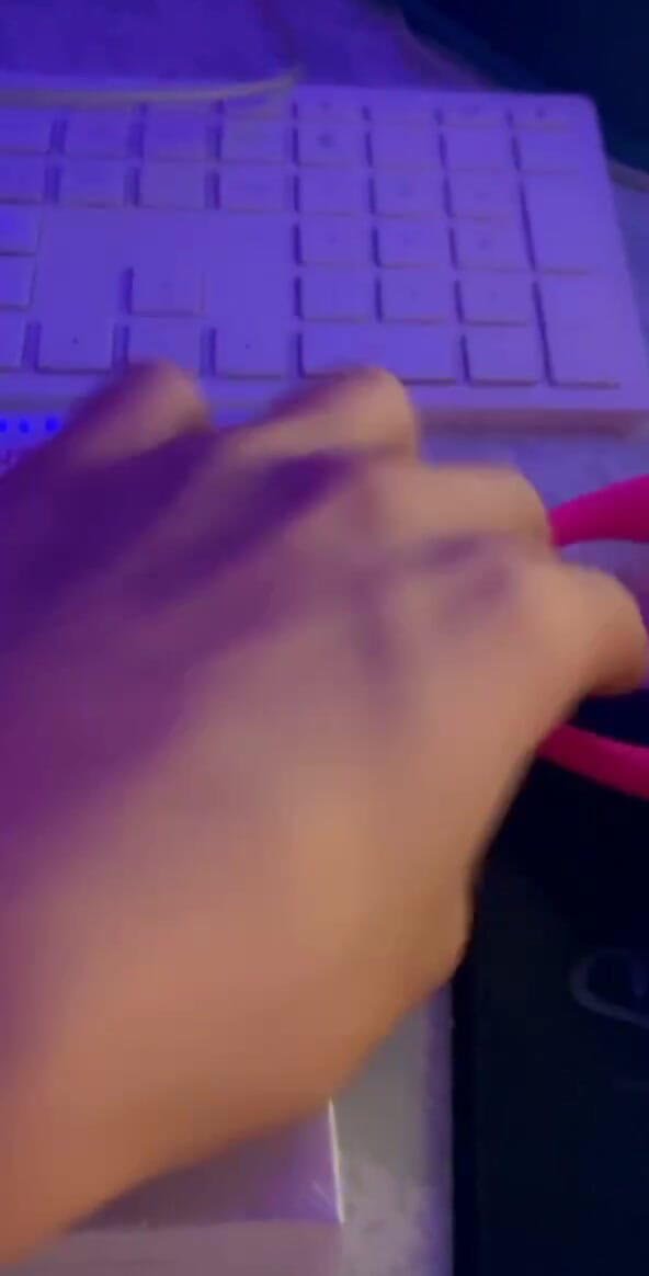 Fans of Sofia Sweetsecrett: Willst du den Link, um meine Spielsachen zum Vibrieren zu...