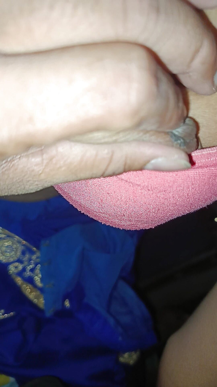 Rachna bhaabhi sex: Satul sexy Rahna Bhabhi sex romantic sex în hindi stânga cu...