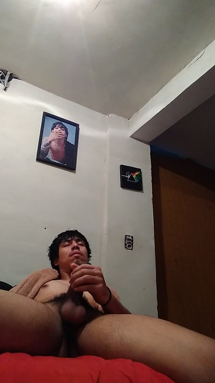 AlexAlejandro13: 하드코어 섹스를 많이 하는 것 같은 느낌이 듭니다.