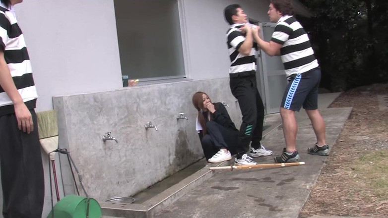 JAPAN IN LOVE: Japan Gangbang Scene-1 chudy japoński Nana Konno w orgii z...