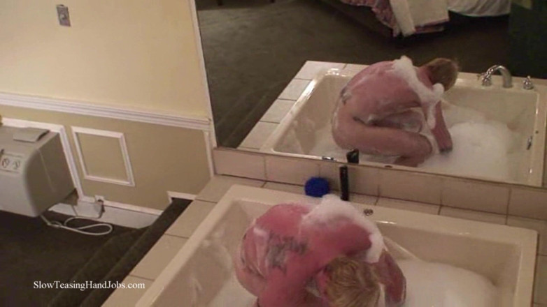 Wet Dream Men: Cody - branlette et douche
