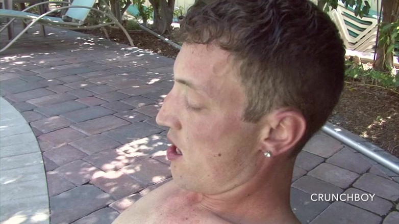 Slut twink used bareback by XXL cock: rak fucke dby gay i poolen