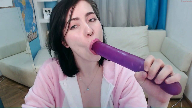 Stacy Moon: Am aflat care este diferența dintre anal și anal pentru femei...