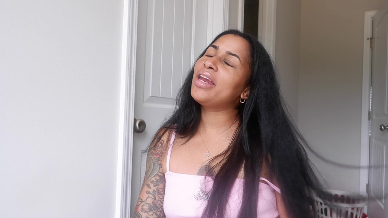 Mya Mula Goddess: Entraînement du loser bratty