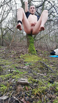 Femboy in legno