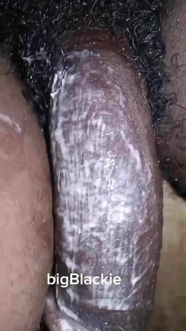 bigBlackie699: 큰 흑인 자지를 가진 19살 소년