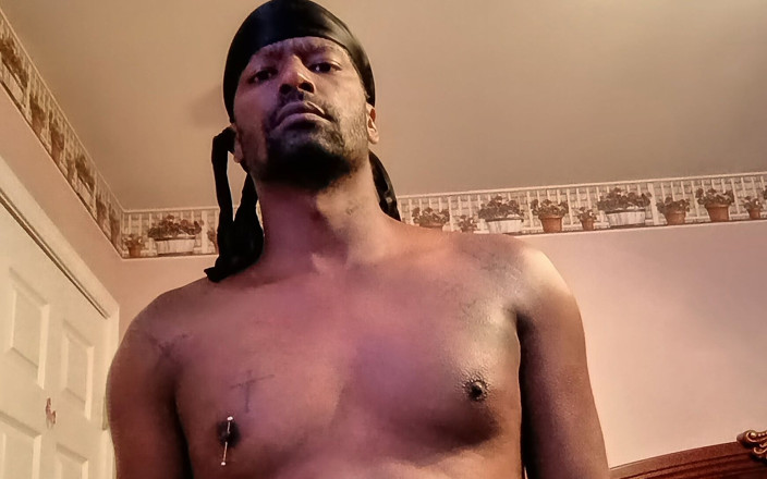 Marcus Shakur: Вставляння його