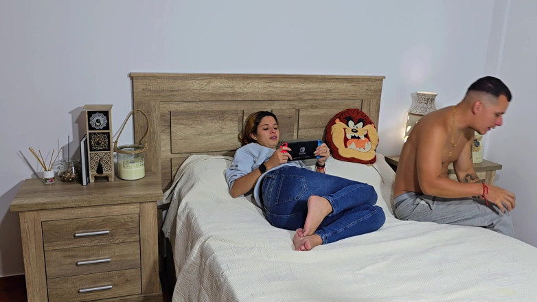 Labestiaylabella: Mon copain éjacule dans ma chatte et veut coucher avec moi...
