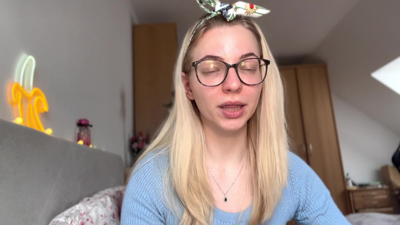 Goddess_Bella_Rae: Ich habe ihn von $ 5329 und einer neuen Ysl-Tasche abgelassen! (findom Geschichte)